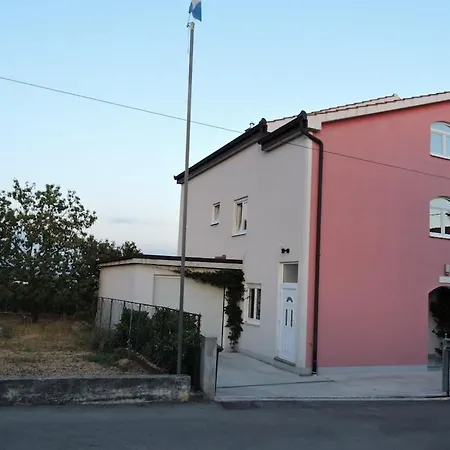 In With Swimming Pool Feriehus Trogir